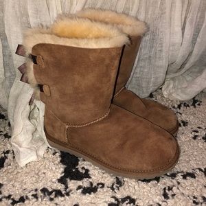 Tan short ugg boots with satin bows